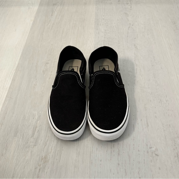 BLACK & WHITE SLIP ON VANS - Picture 2 of 4
